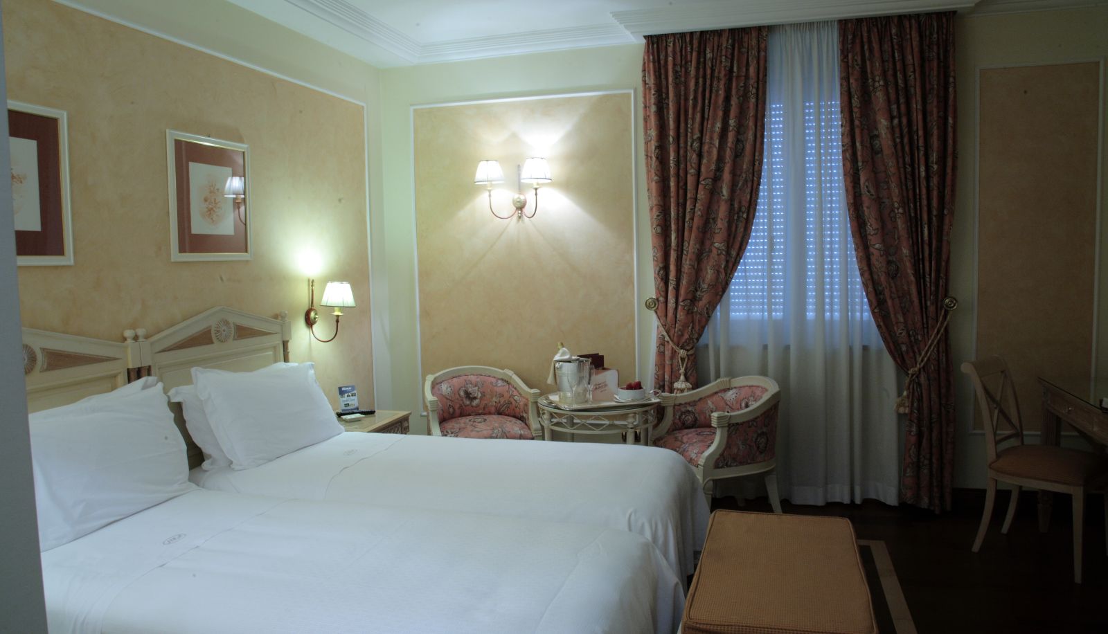Standardzimmer (Doppel) - Palazzo Alabardieri