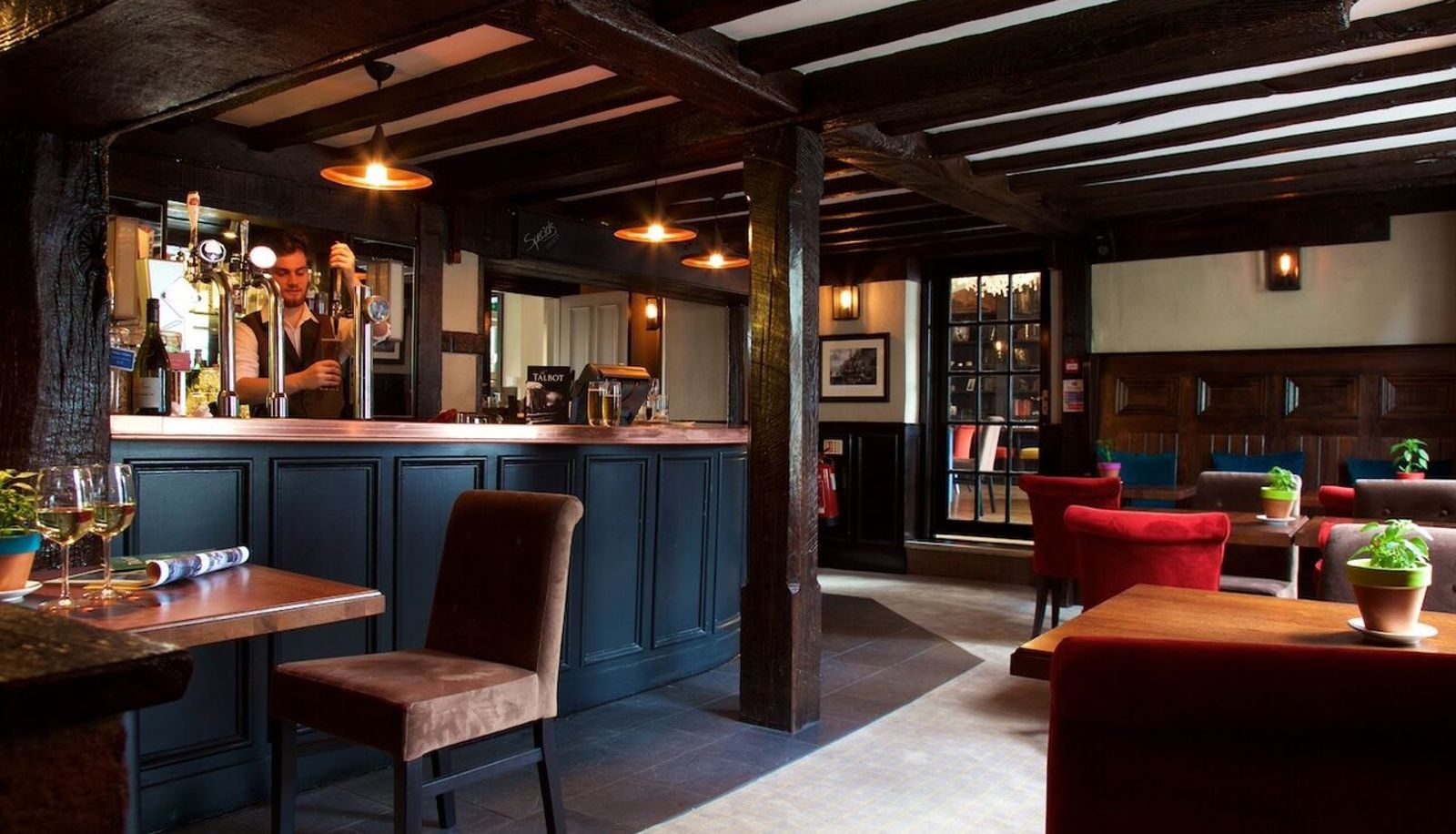 Interior del hotel - The Talbot Inn