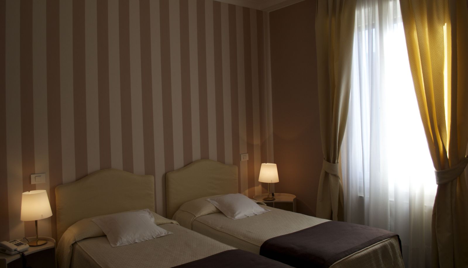 Camera con vista giardino - HOTEL COLOMBIA MILANO