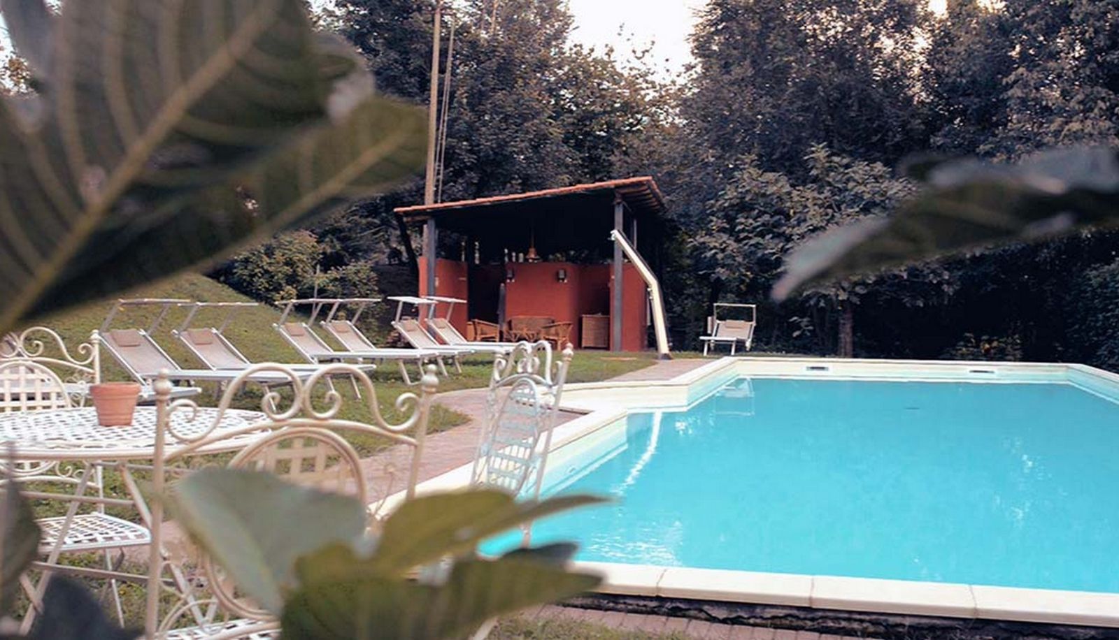 Piscina - Le Serre Suites&Apartments