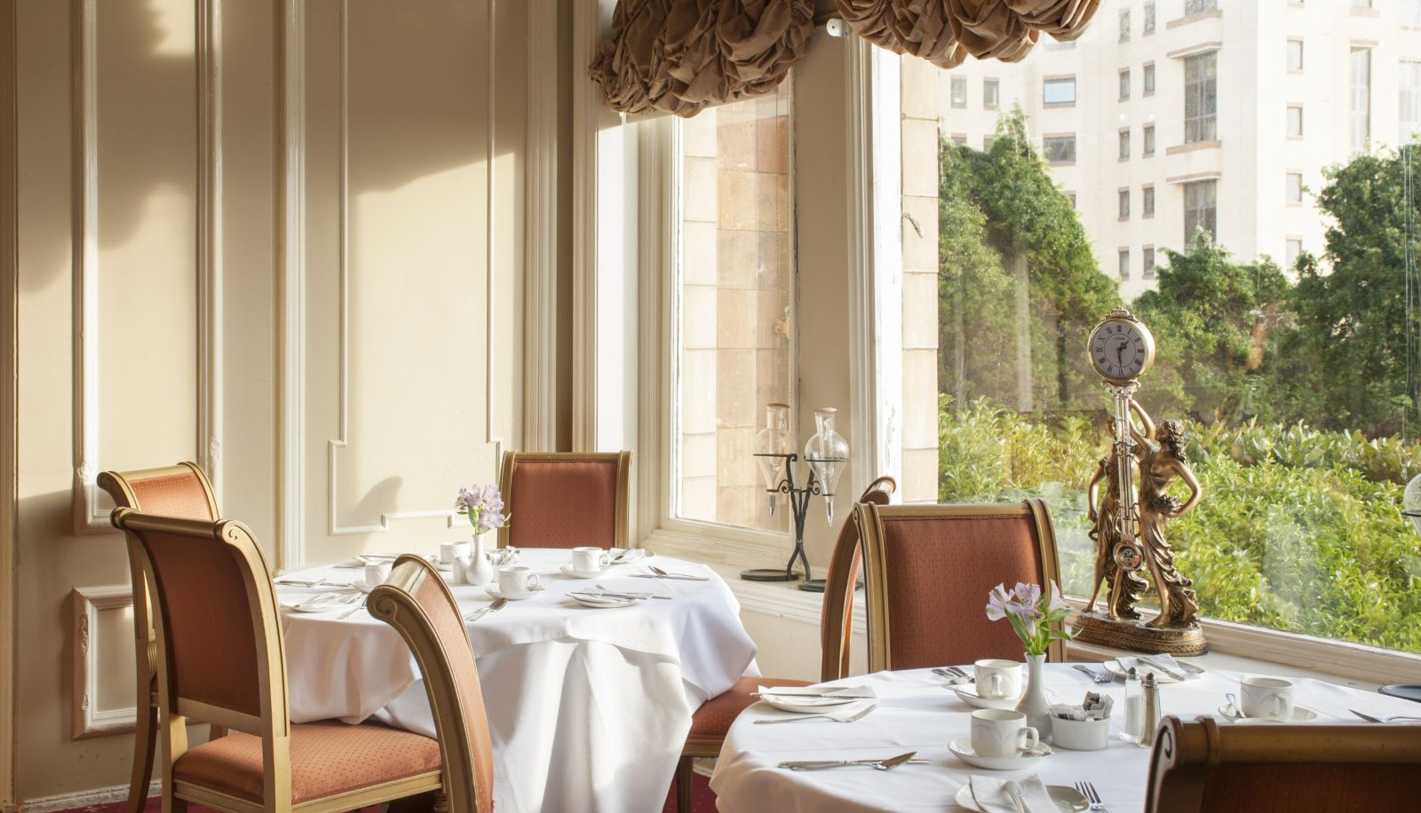 Restaurant - Queens