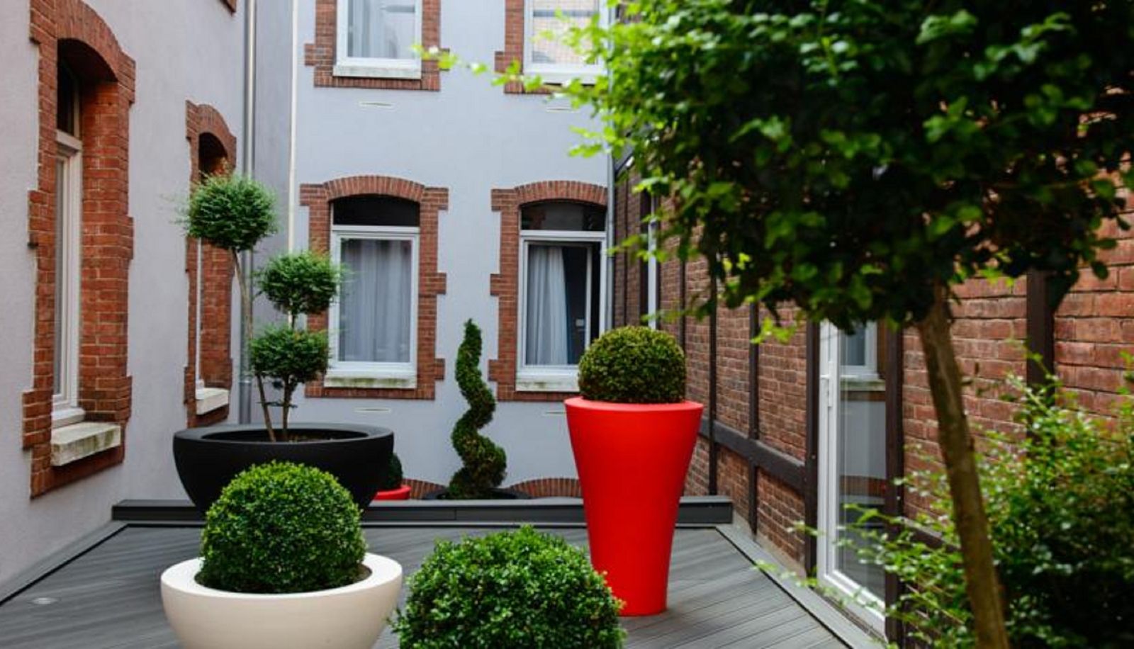 Terrace - Hôtel Saint Georges