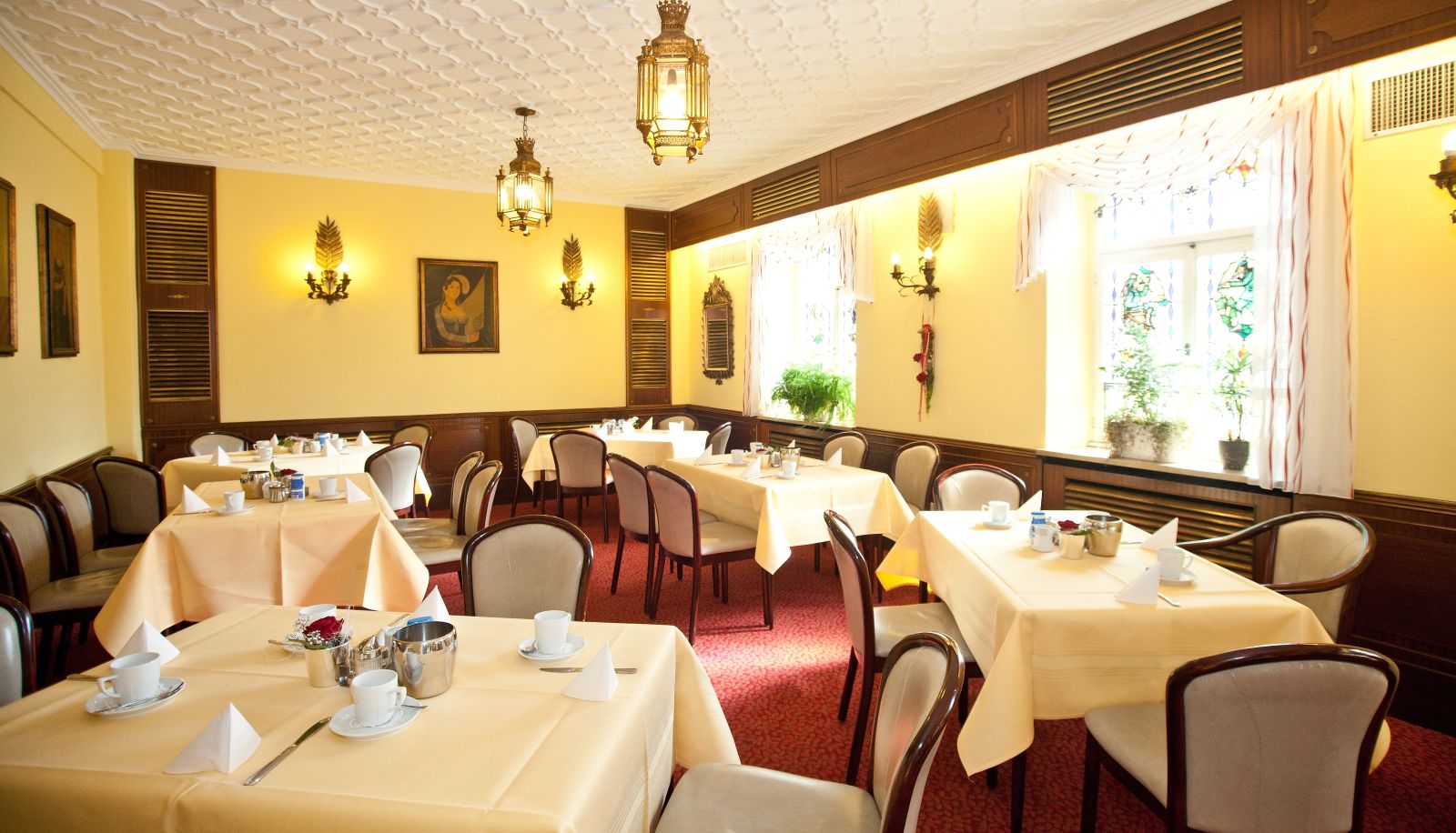 Breakfast room - Strauss