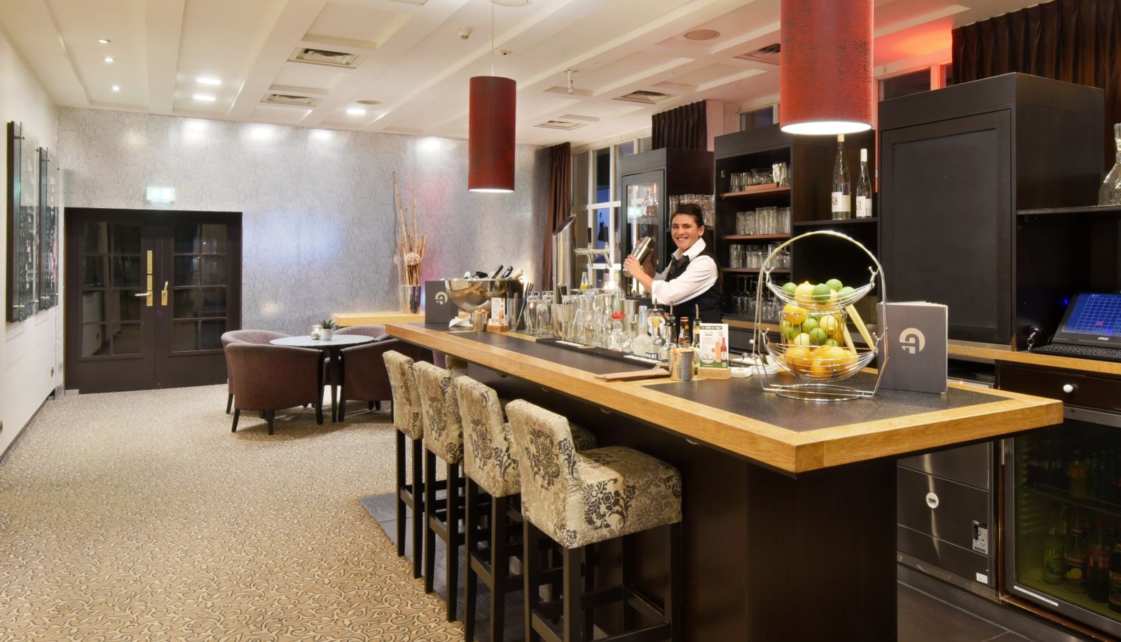 Bar - The Q - Quadro City Hotel