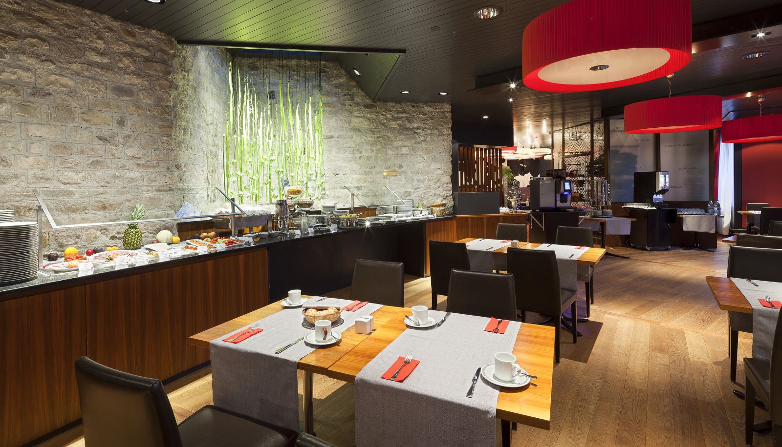 Breakfast room - Ramada by Wyndham Baden Hotel du Parc