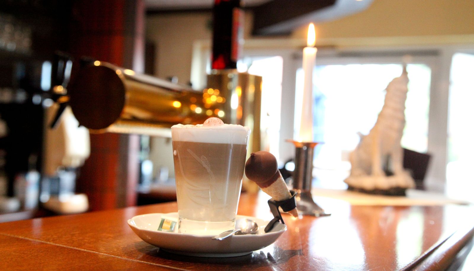 Café/bistrot - Zur Wolfsschlucht Das wolfshotel®