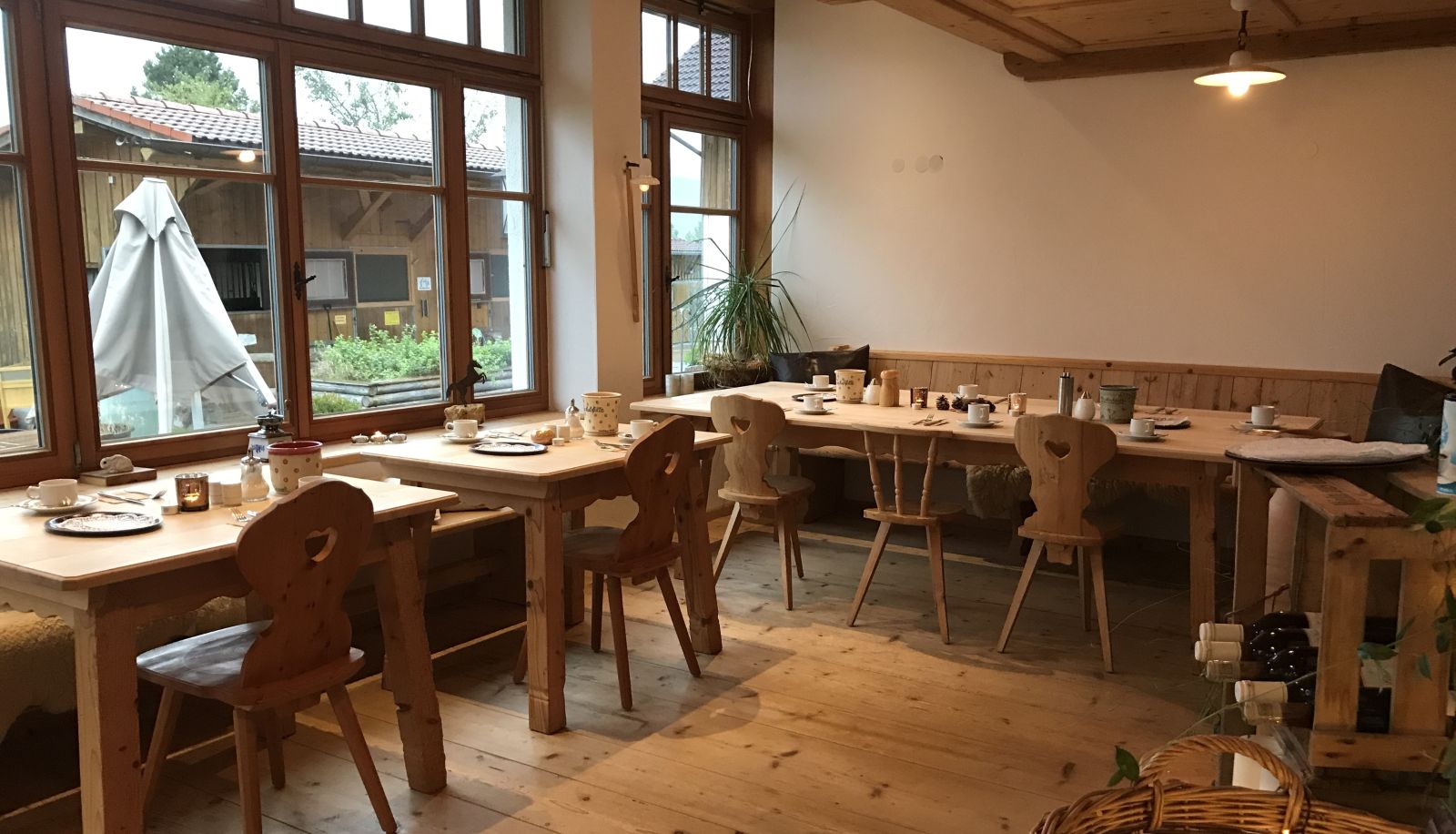 Frühstücksraum innerhalb des Restaurants - Kössel Landhaus