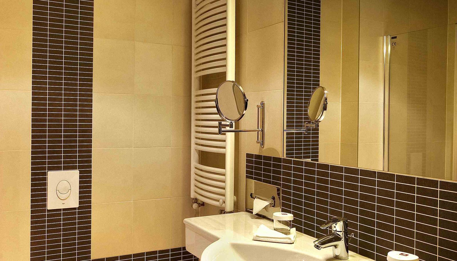 Bathroom - Clarion Hotel Prague City