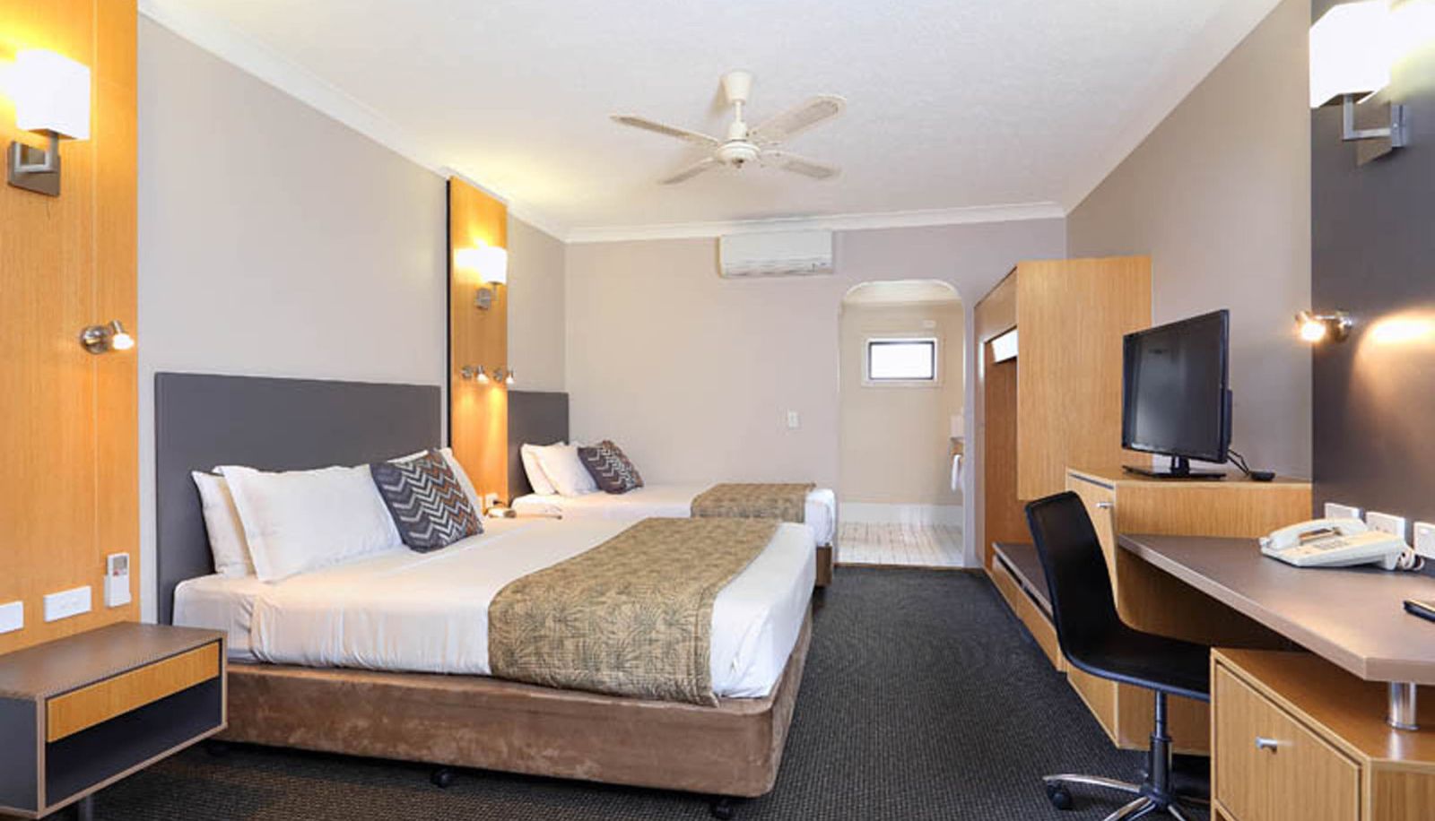 Standard room (double) - Brisbane International Virginia