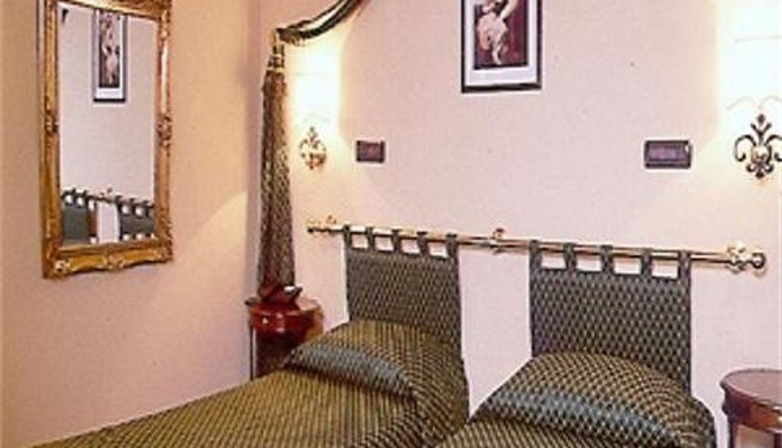 Kamer - Villa Picena