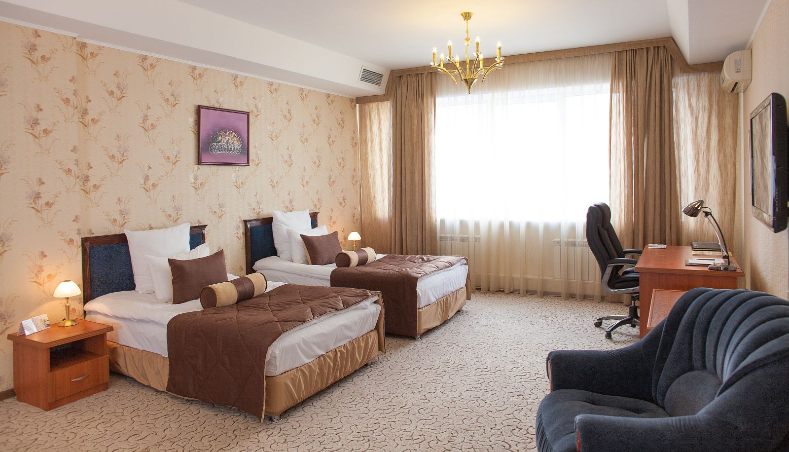 Habitación superior (doble) - GOLDEN DRAGON HOTEL