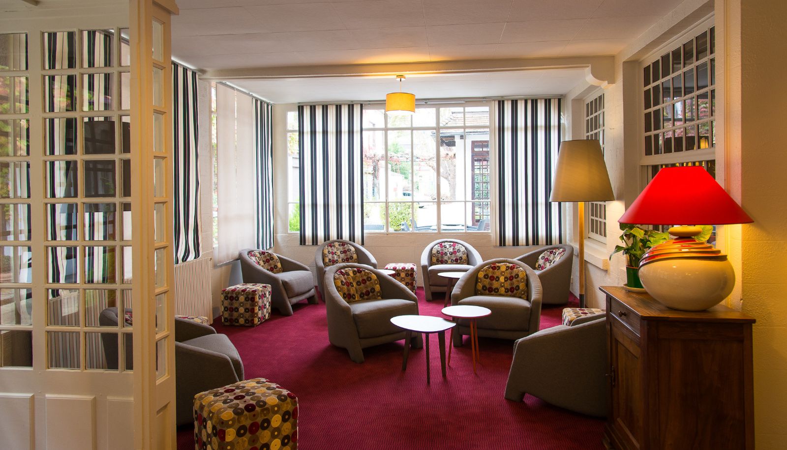 Hal - Hotel De Normandie