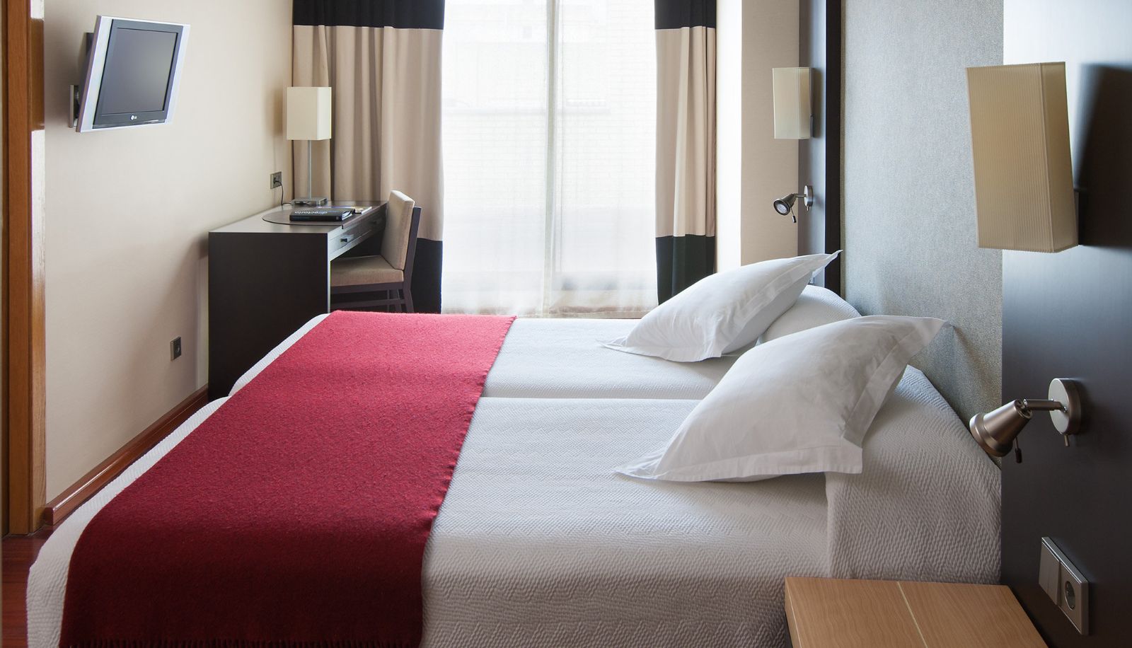 Suite - iStay by NH Ciudad de Valencia Hotel