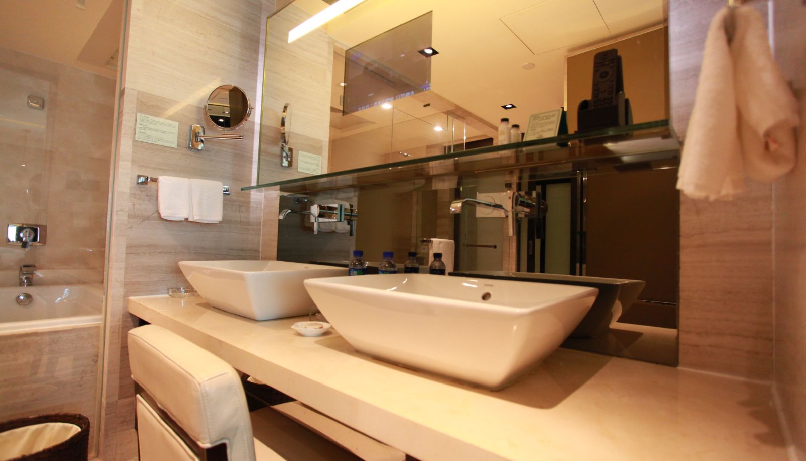 Salle de bain - Furama East Wing