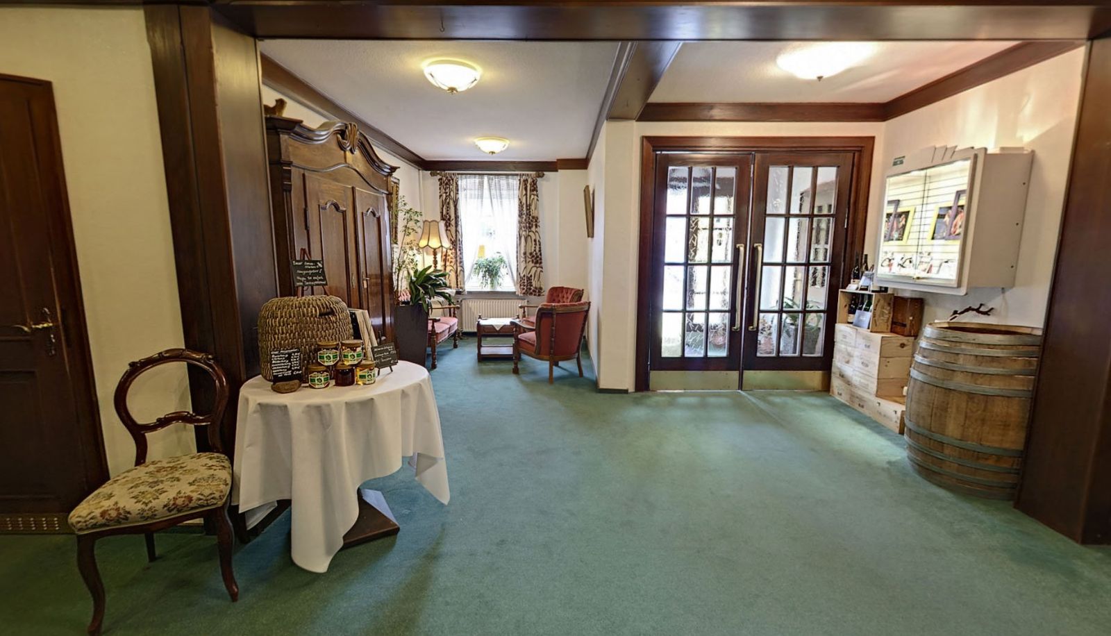 Hall - Rüters