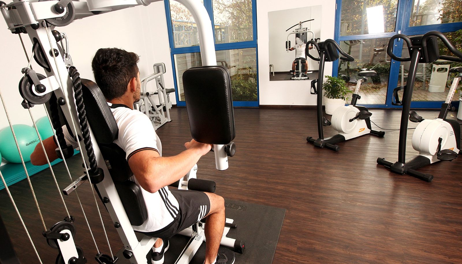 Fitness room - Transmar Travel Hotel