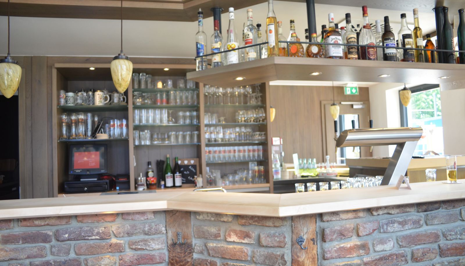 Bar - Triton