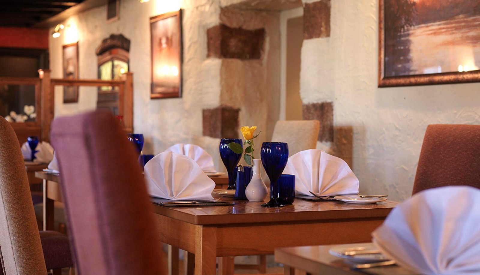 Restaurant - The Winnnock Hotel