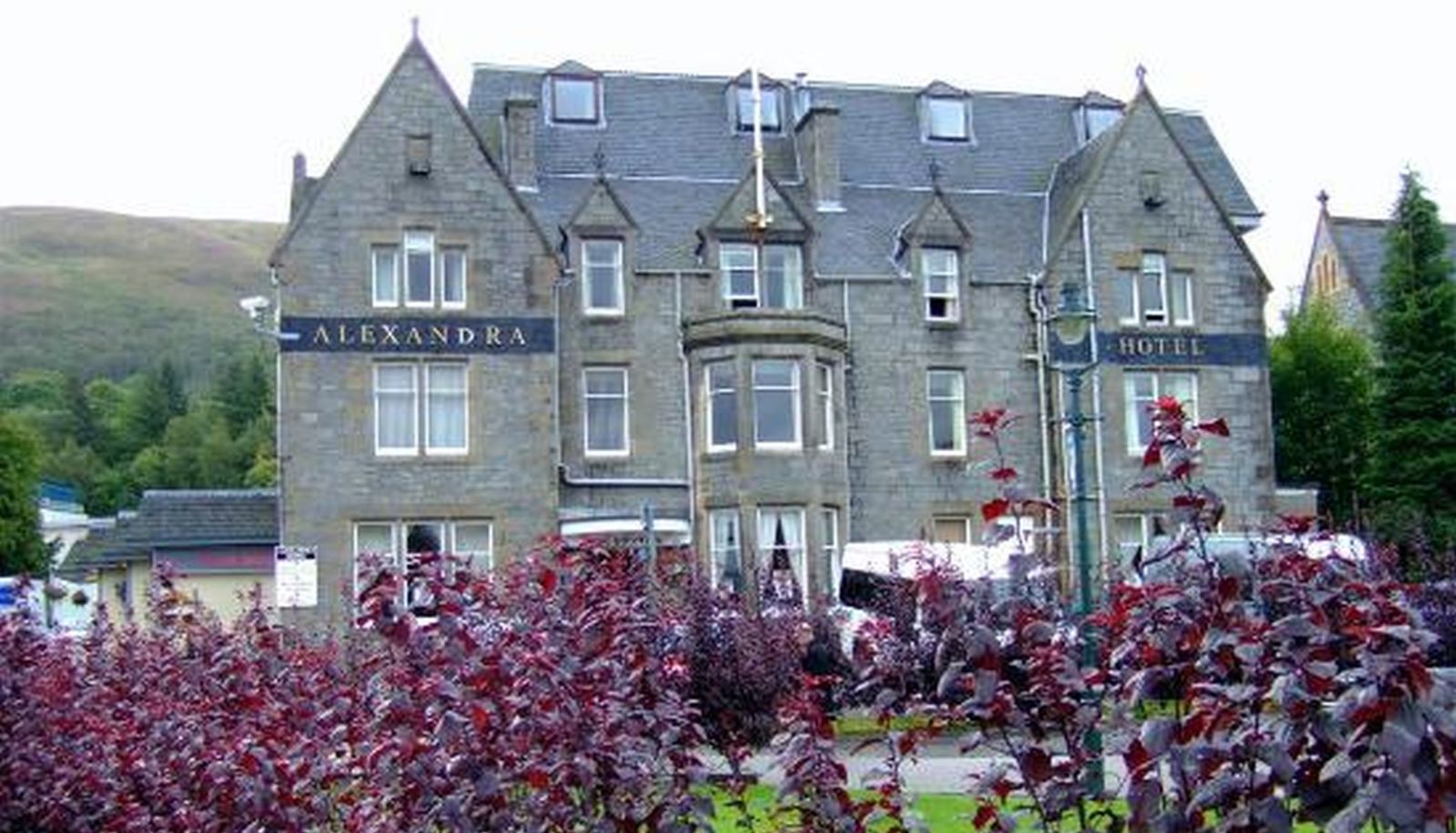 Buitenruimte van het hotel - Alexandra