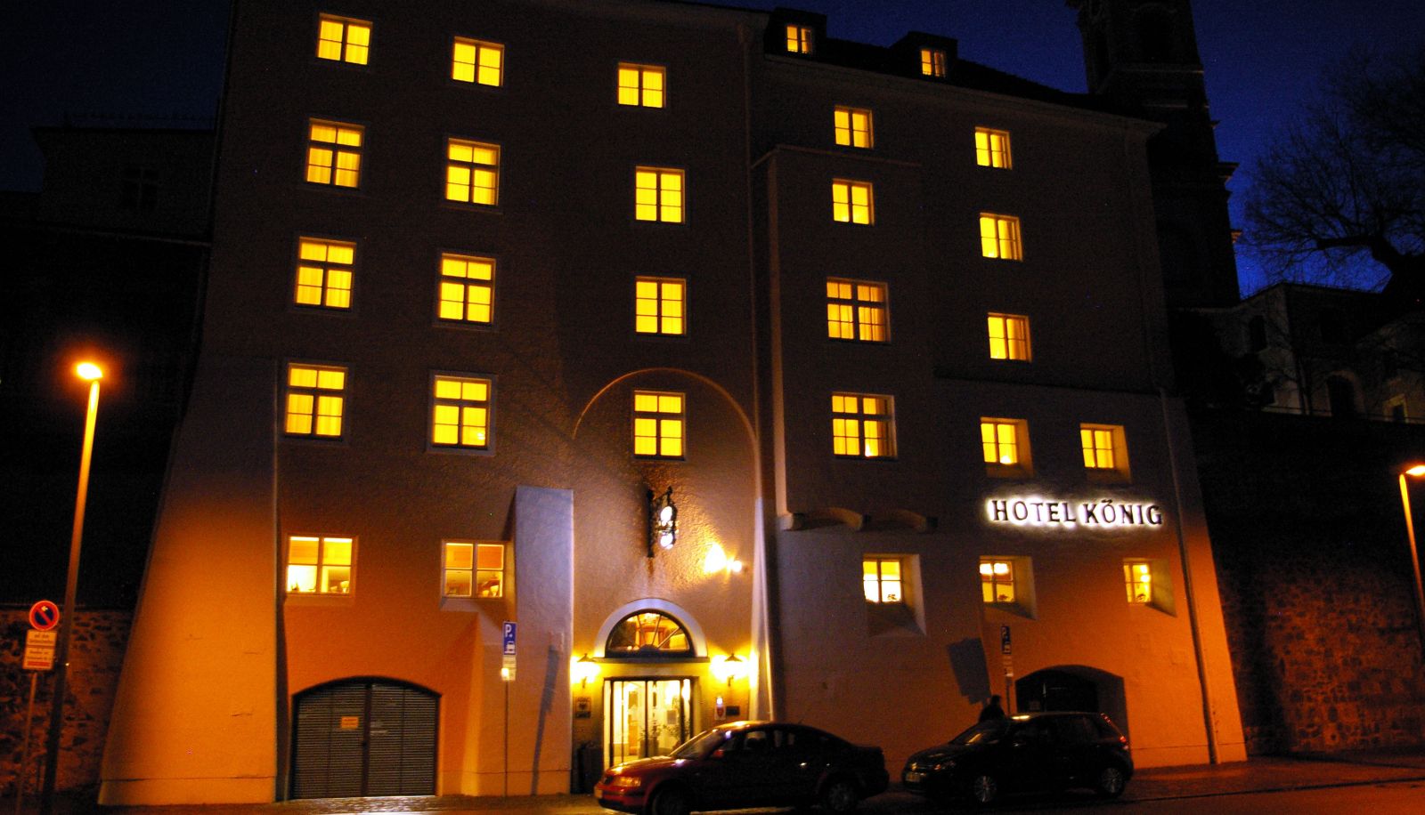 Hotel outdoor area - König