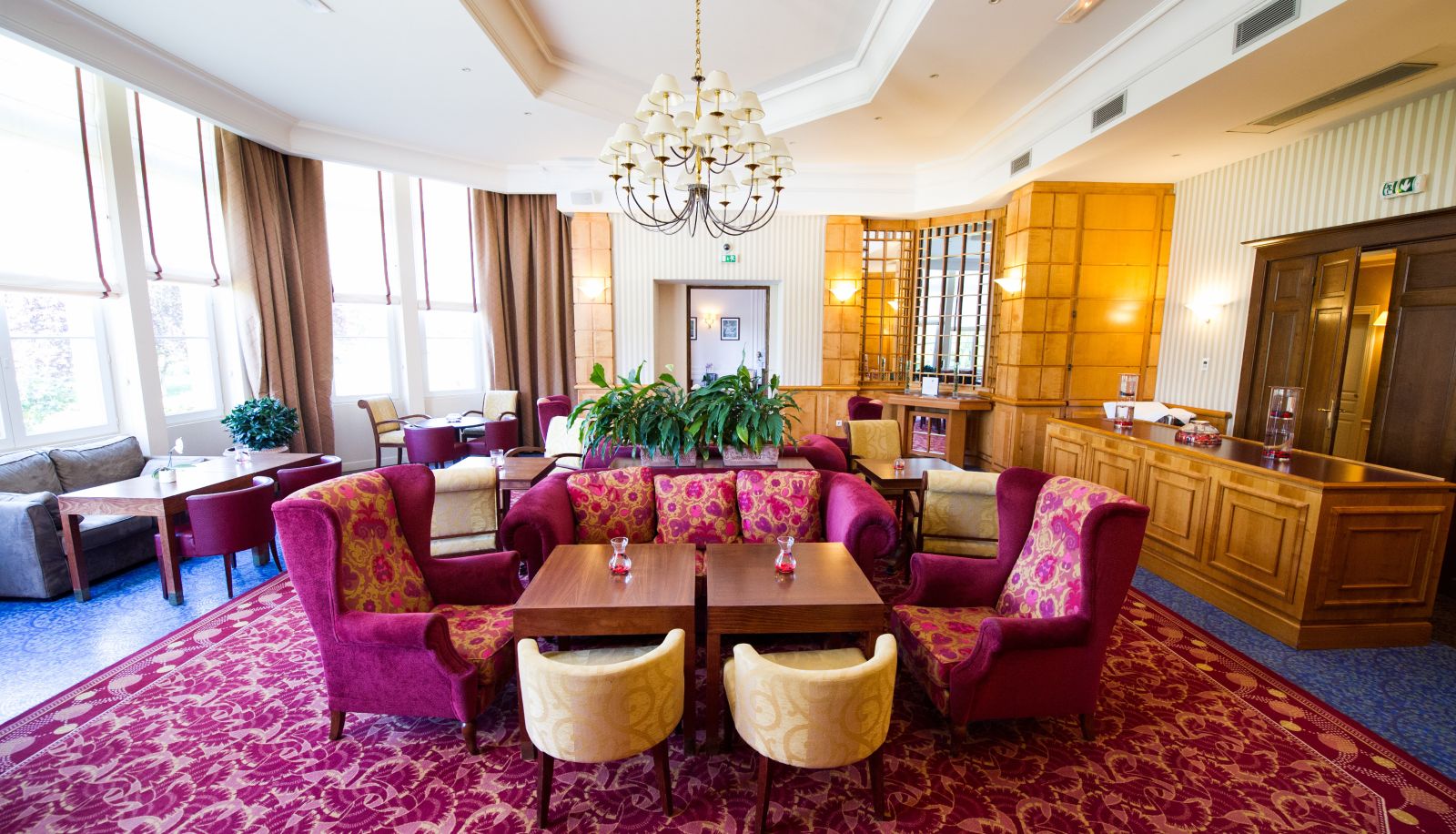 Wnętrze hotelu - Les Collectionneurs Domaine des Roches Hôtel **** & Spa Les Collectionneurs