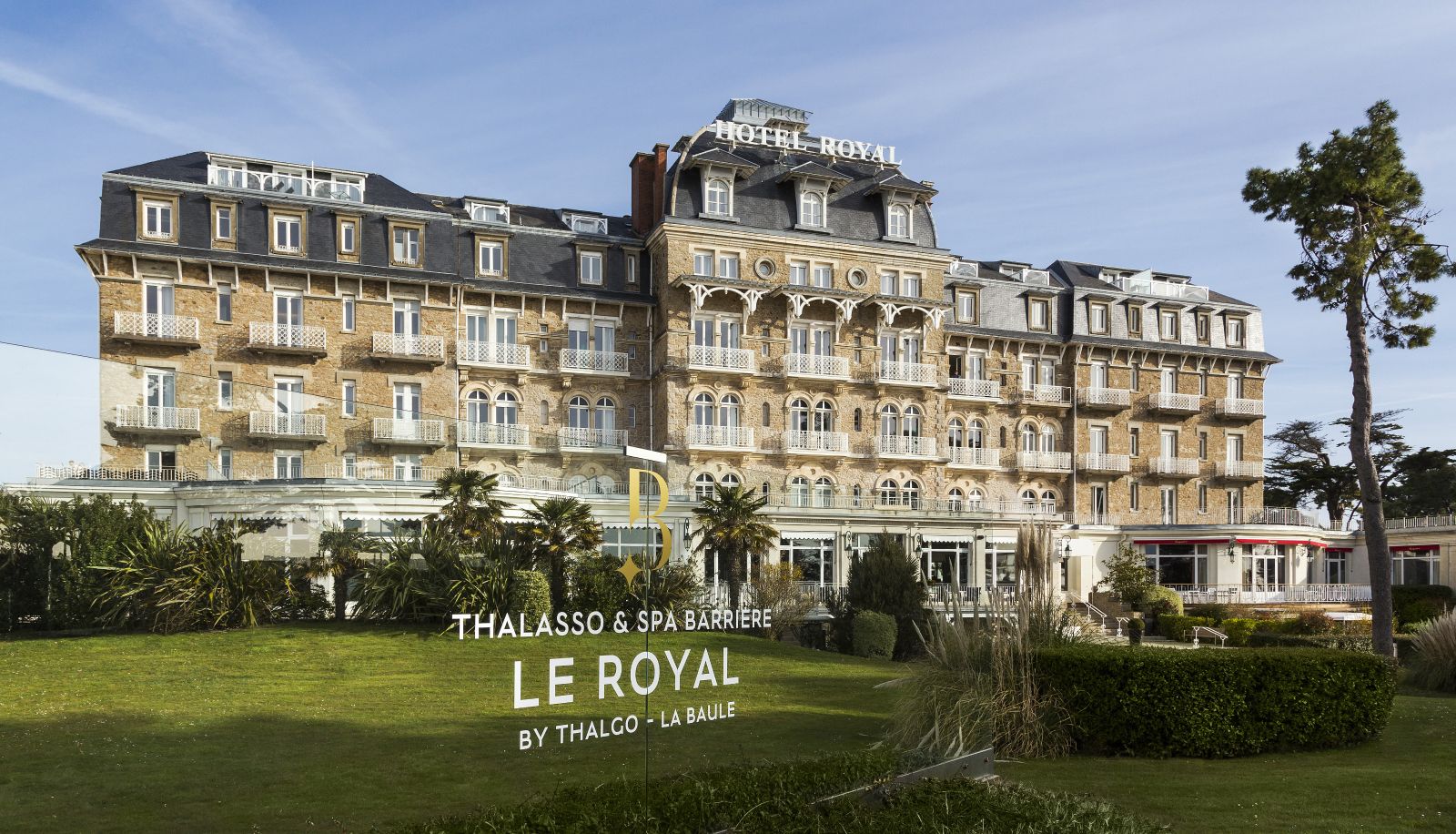Buitenruimte van het hotel - Hôtel Barrière Le Royal La Baule