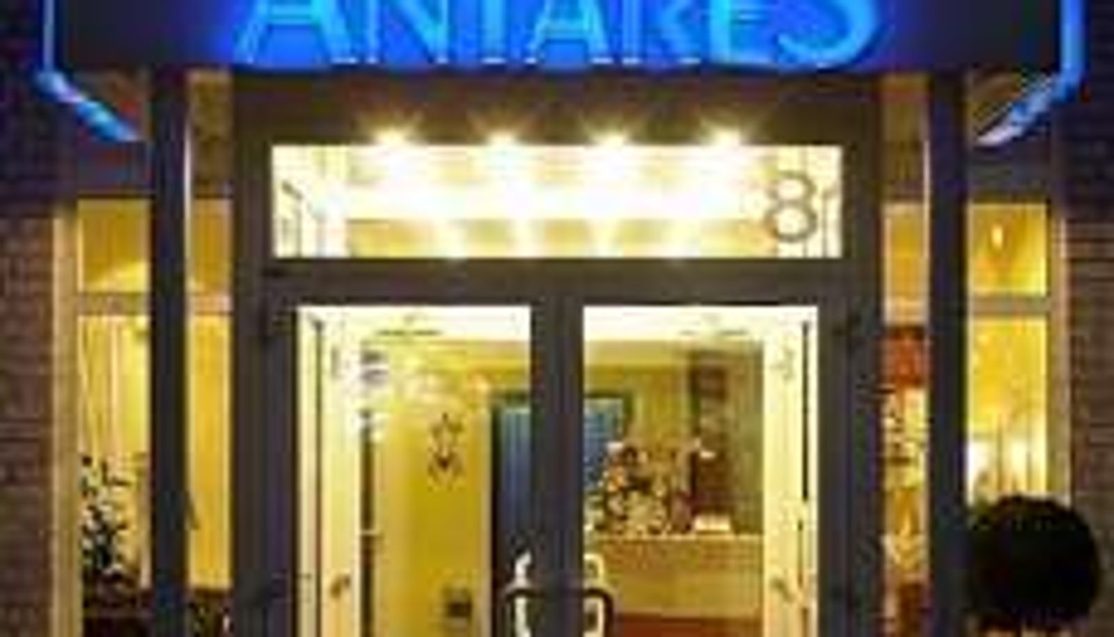 Hall - Antares