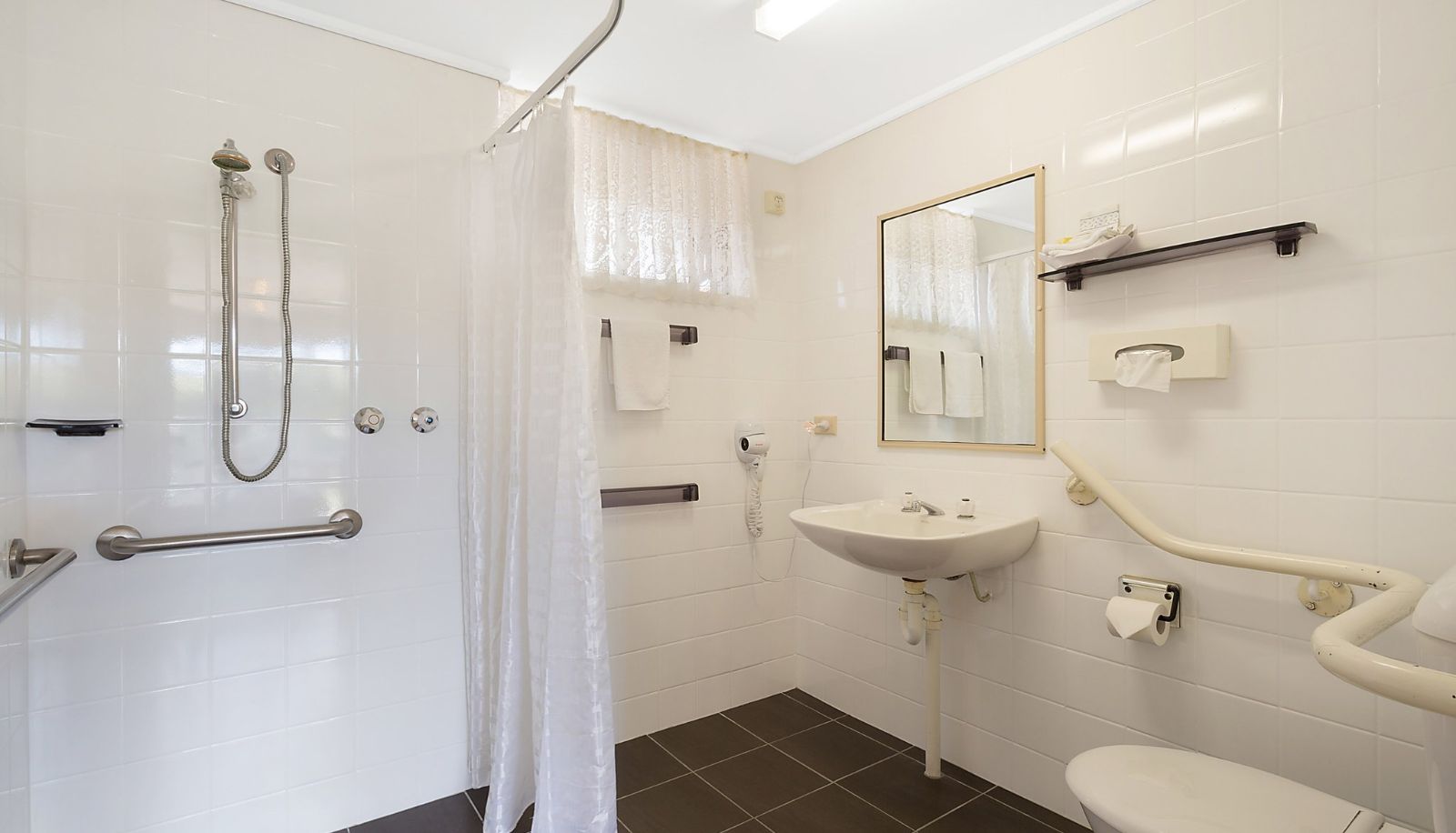 Room - Comfort Inn Merimbula
