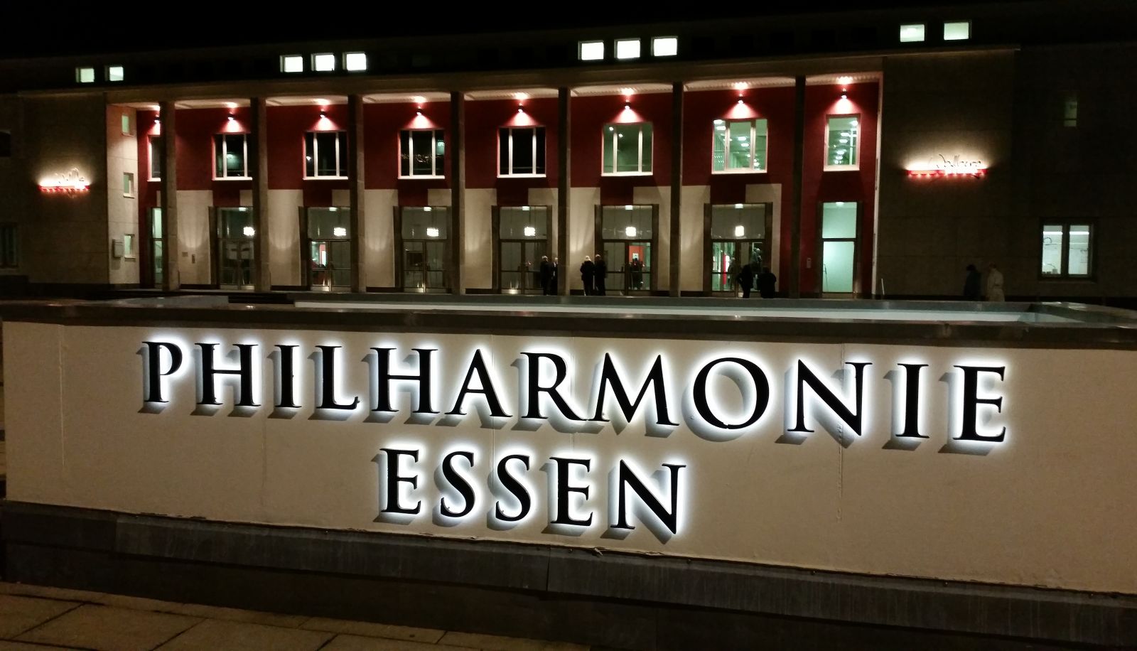 Surrounding - LUISE CITY – An der Philharmonie –