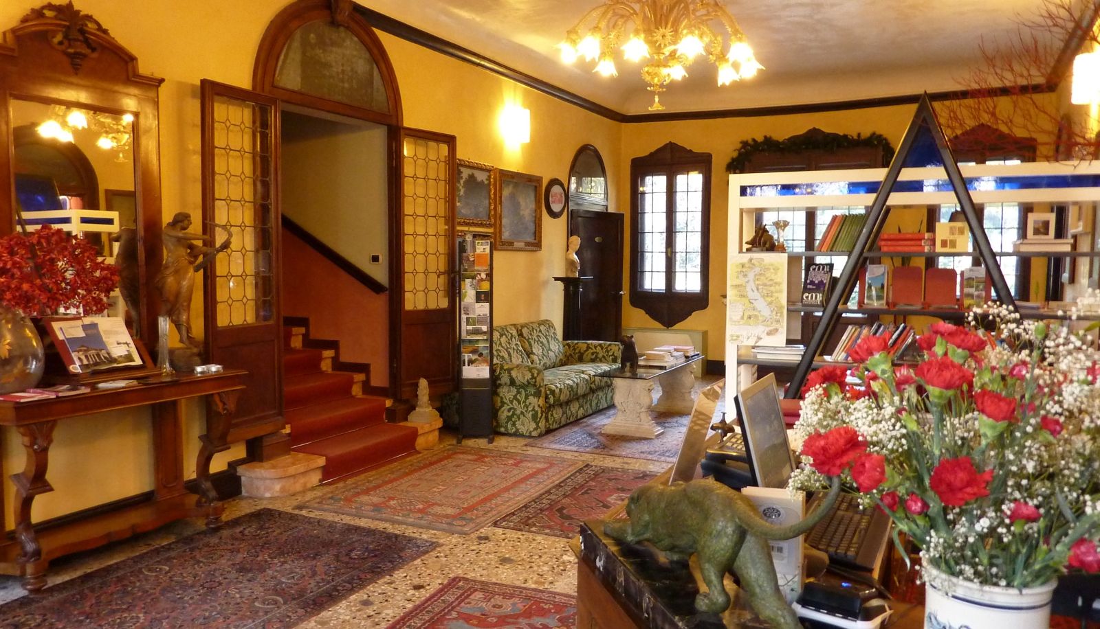 Hall - Villa Alberti