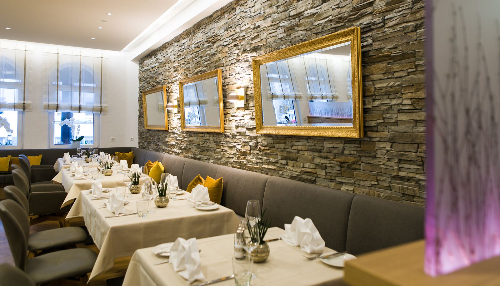Sala prima colazione all'interno del ristorante - Goldener Pflug
