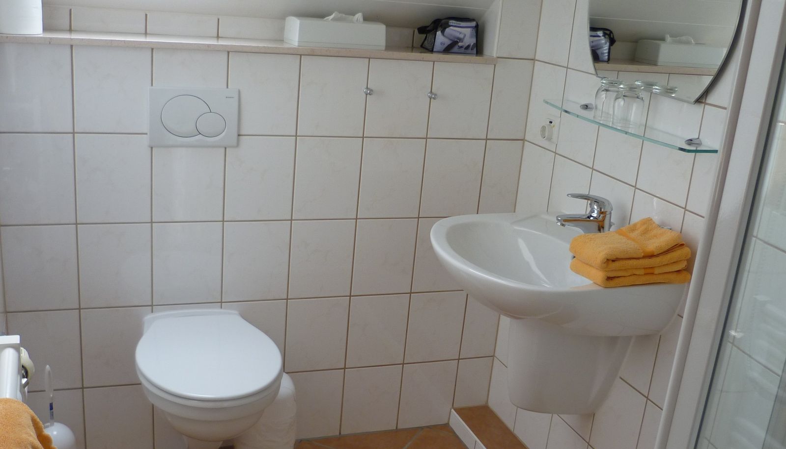 Badezimmer - Zur Scharfen Ecke Landgasthof-Hotel