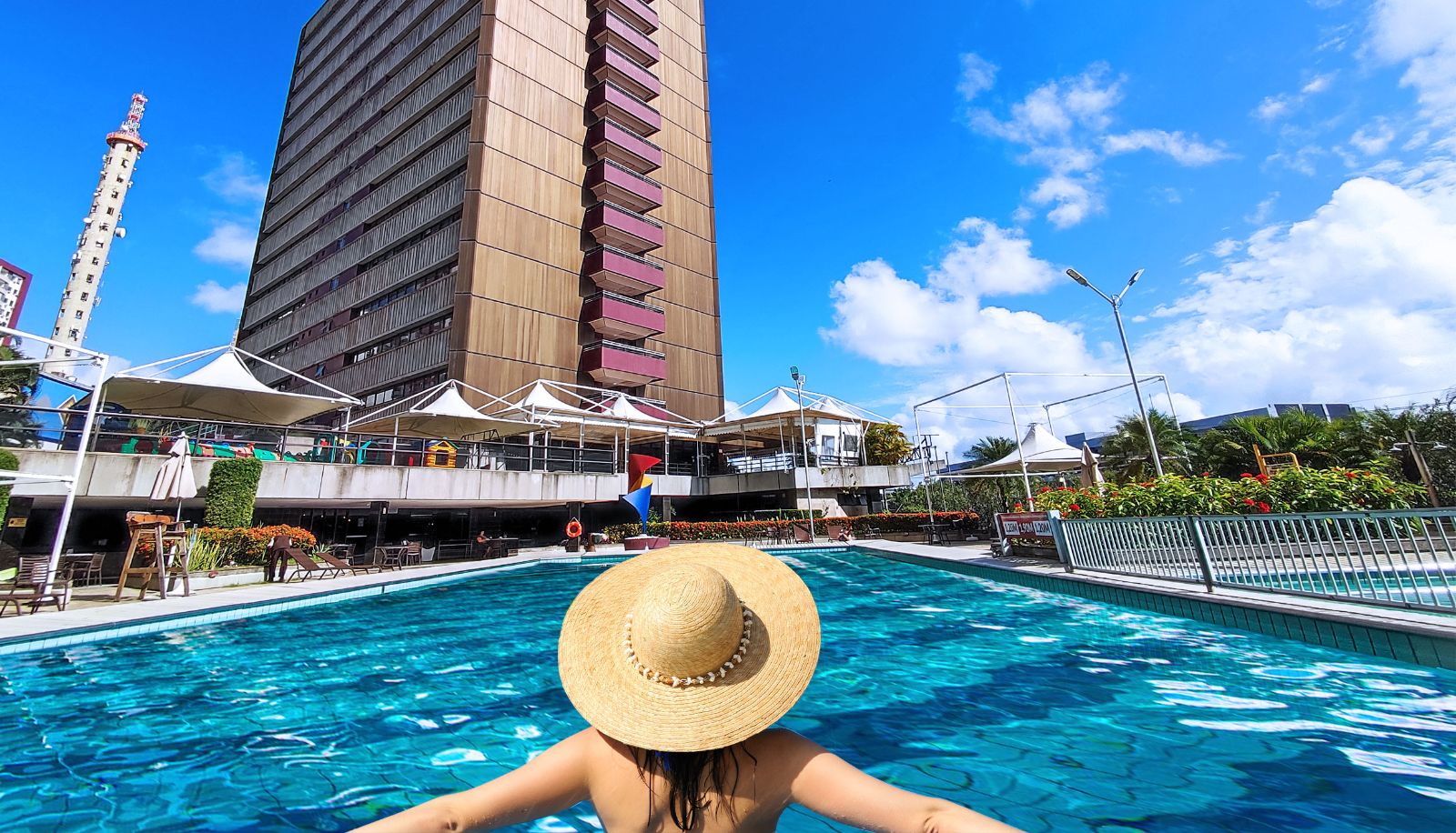 Piscina - Fiesta Bahia Hotel