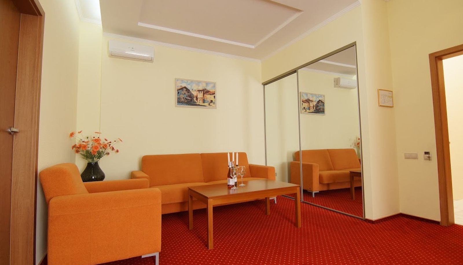 Suite - Odesskiy Dvorik