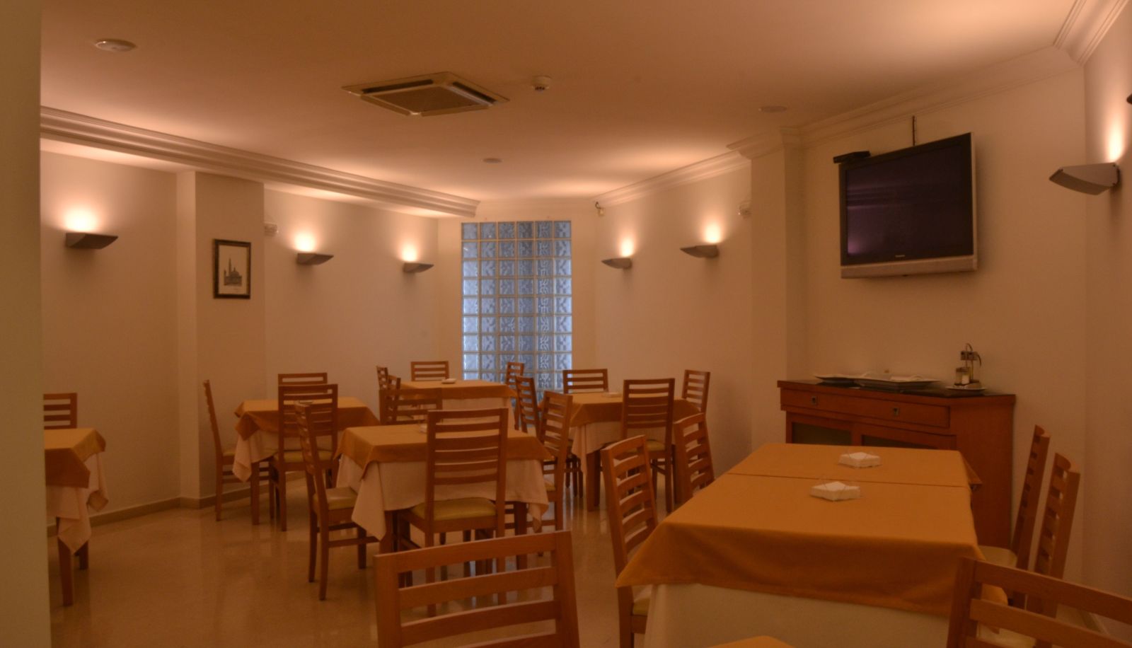 Sala śniadaniowa - Ogalia