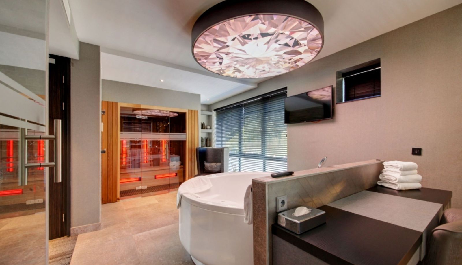 Superior room (double) - Van der Valk Hotel Breda