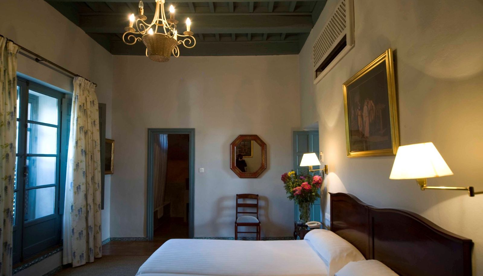 Suite - Sky Blu Torre de Sevilla Hospedium Hotel