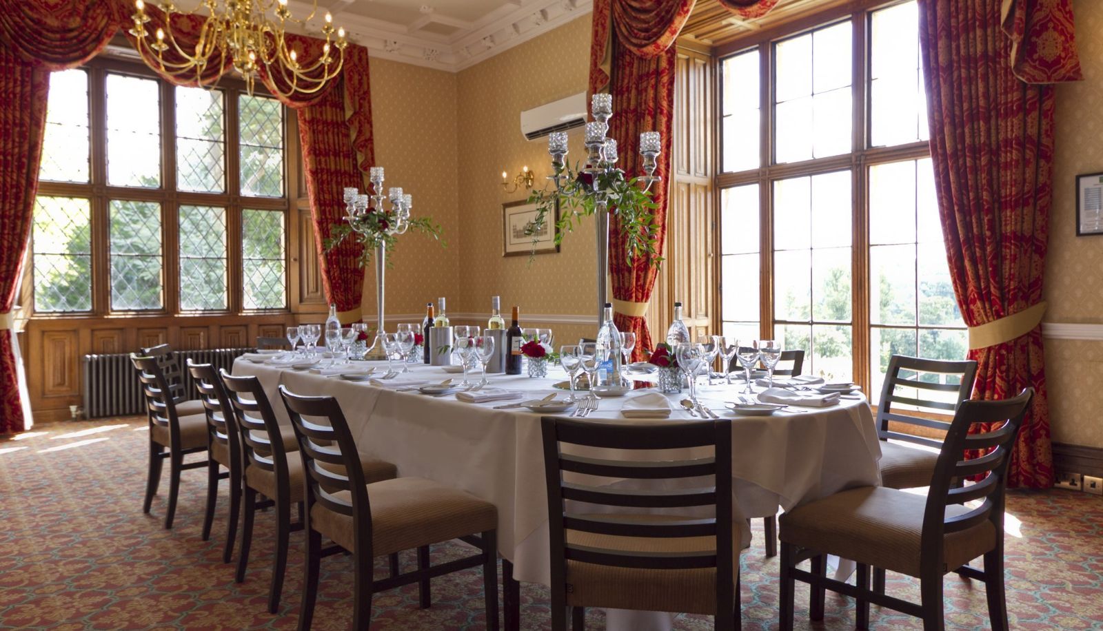 Bar - De Vere Latimer Estate