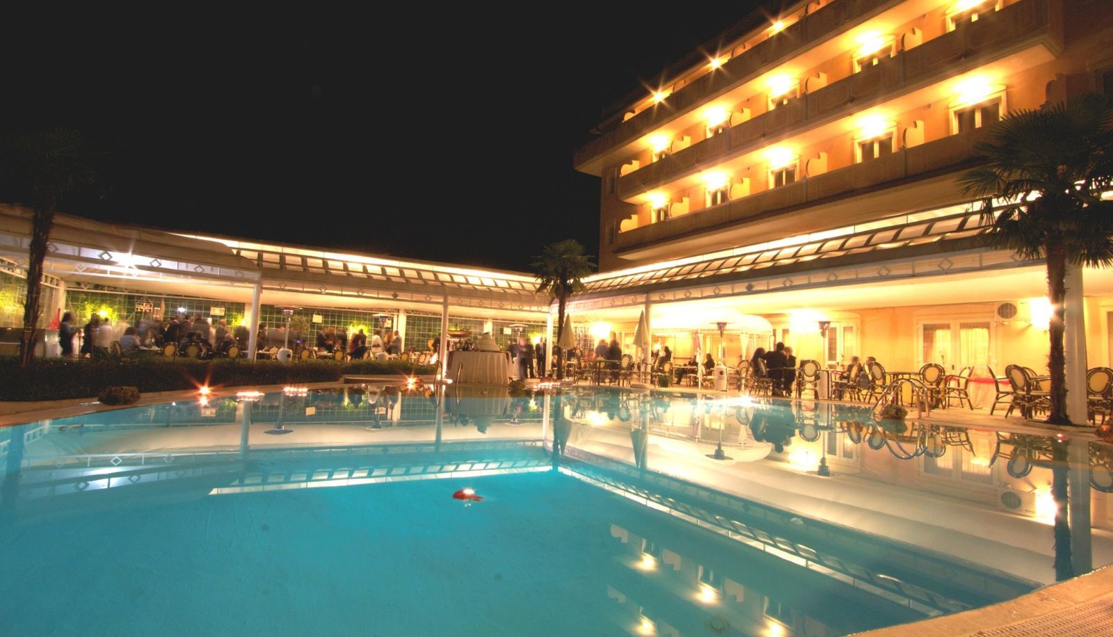 Zwembad - Osman Grand Hotel CiminoHotels