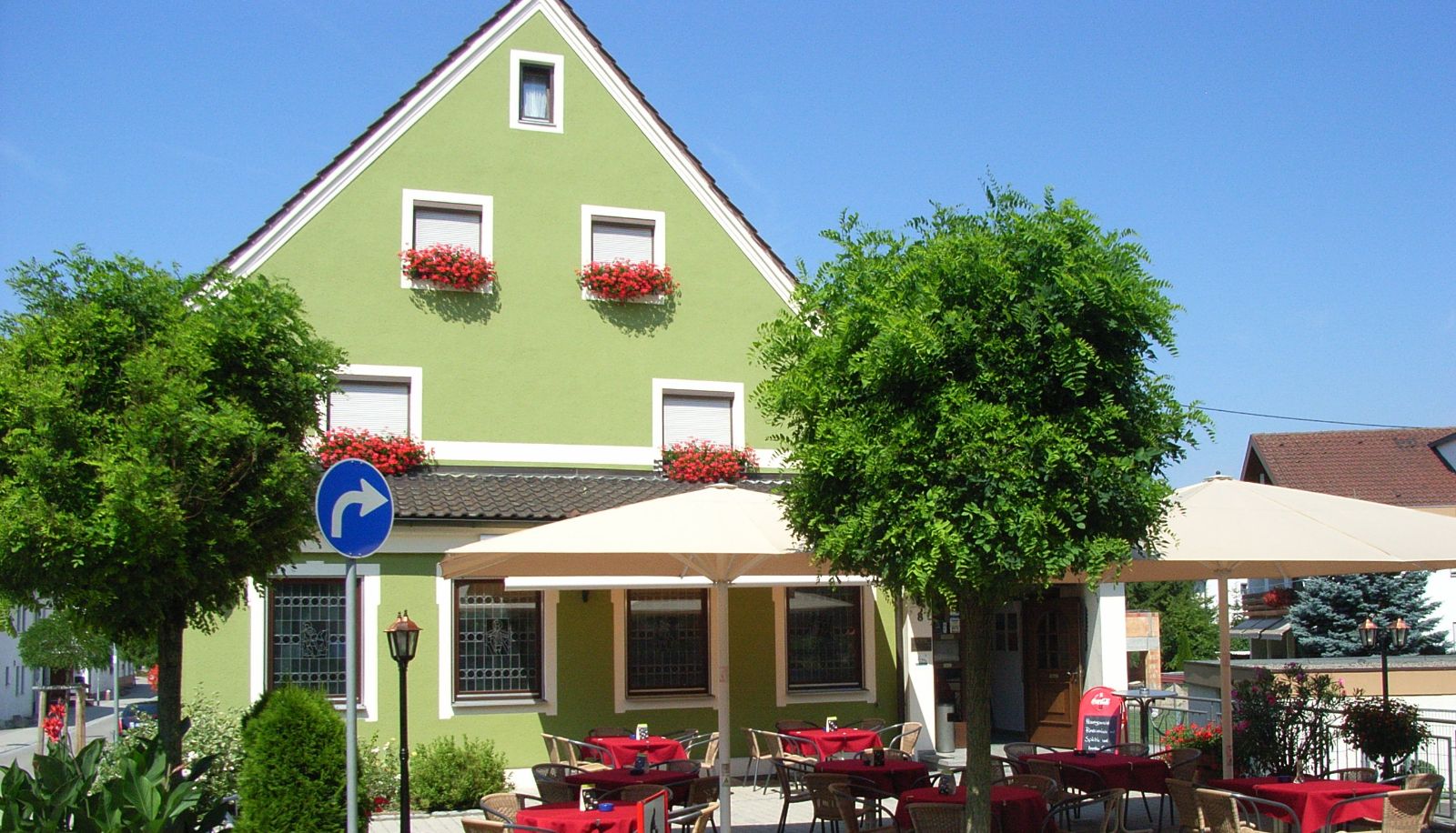 Zewnętrzna część hotelu - Zur Linde