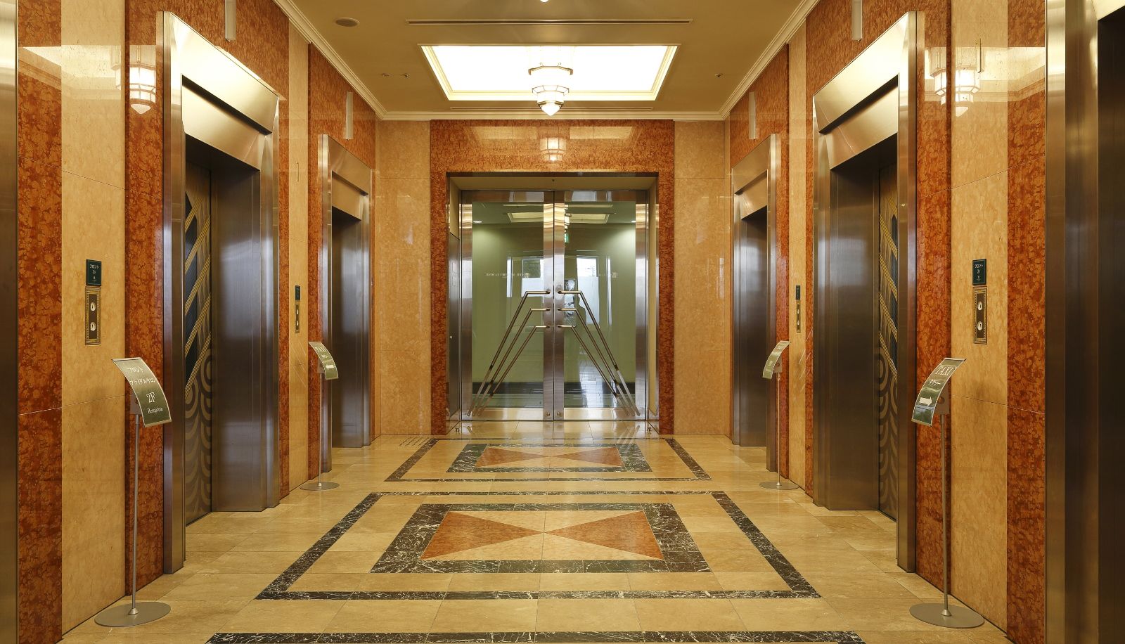 Vista interior - Monterey La Soeur Osaka