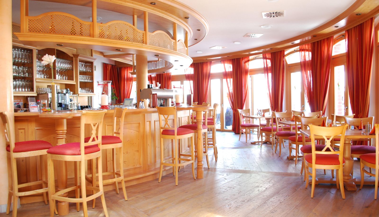 Bar - Hotel & Restaurant Post