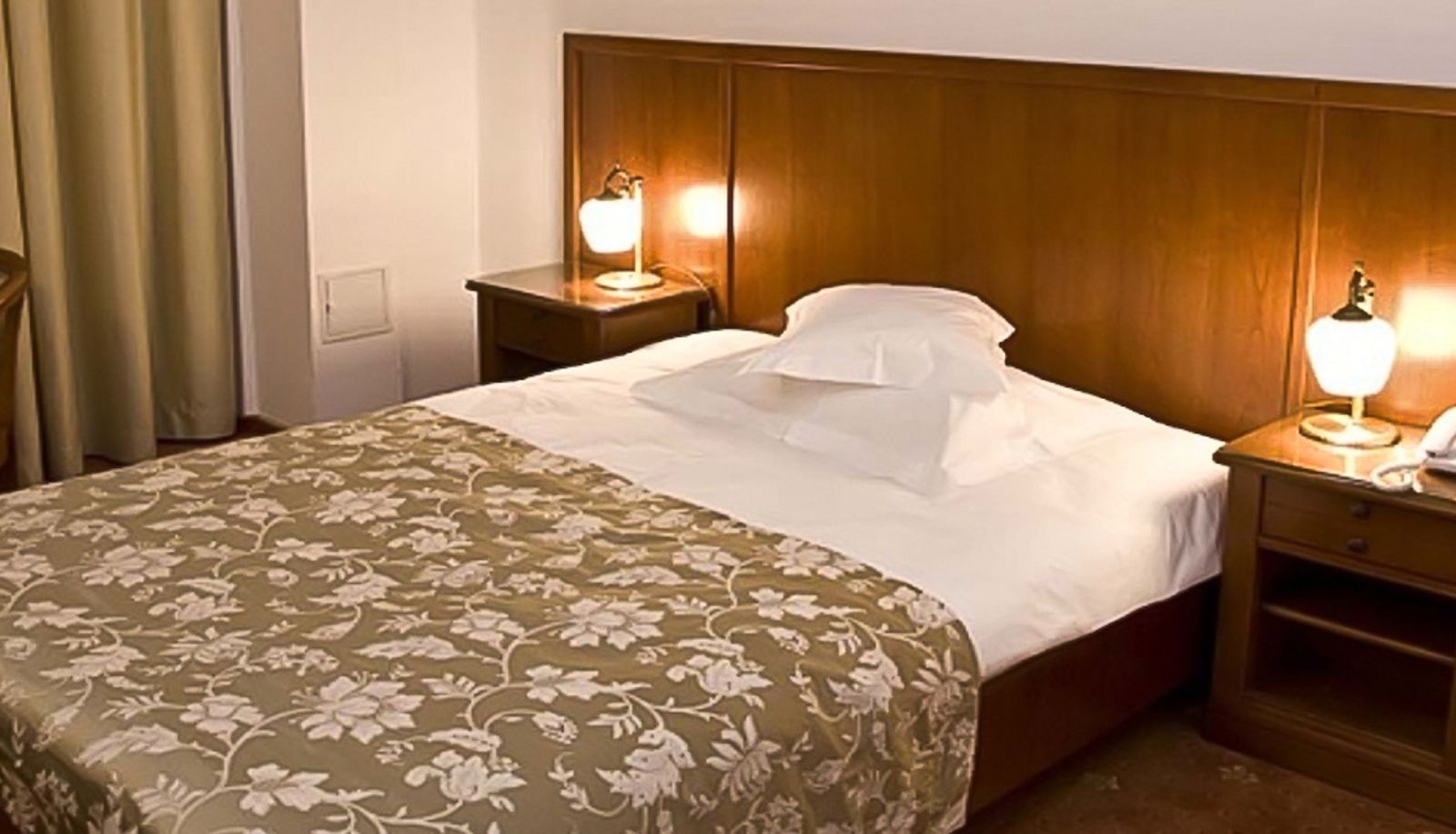 Standard room (single) - Emma West Hotel