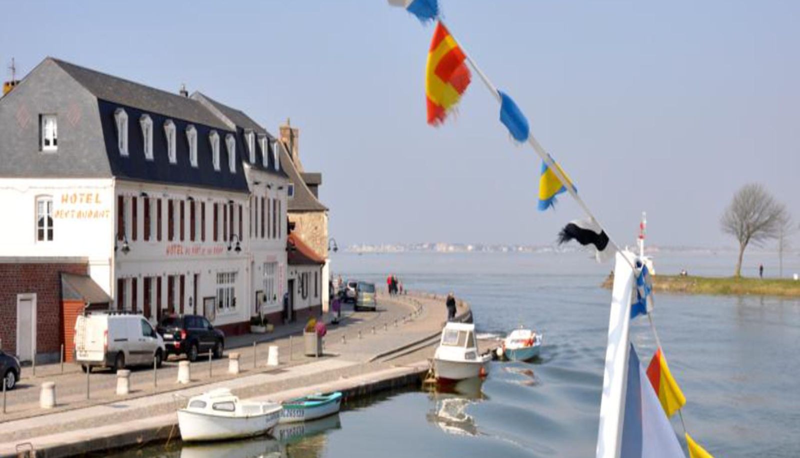 Umgebung - LOGIS HOTEL LE PORT ET LES BAINS