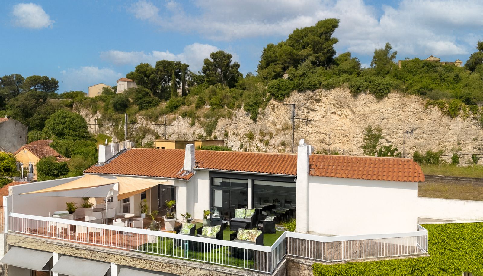 Terrazza - Cit'Hotel L’Oasis d'Avignon