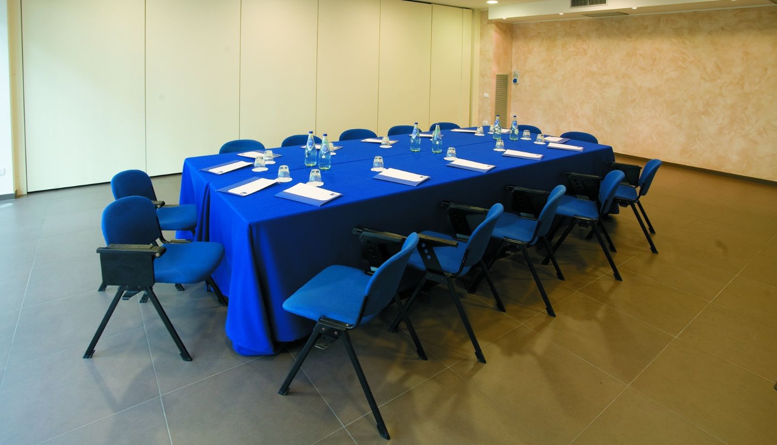 Conference room - Cube