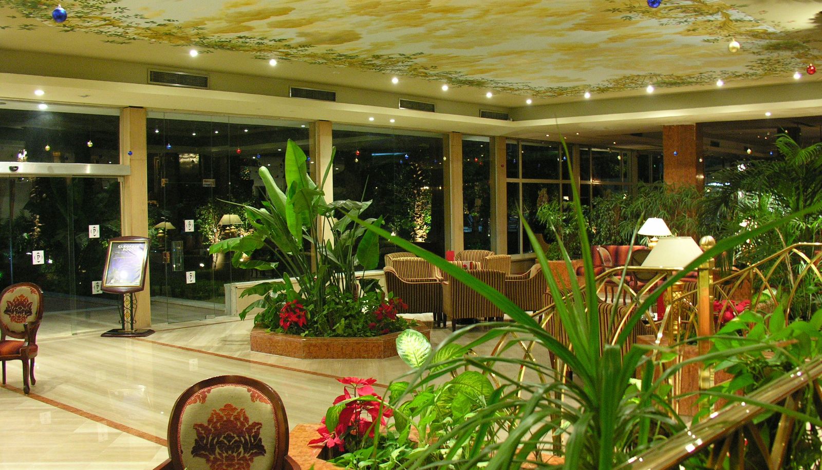Sala - Pyramisa Isis Luxor Resort