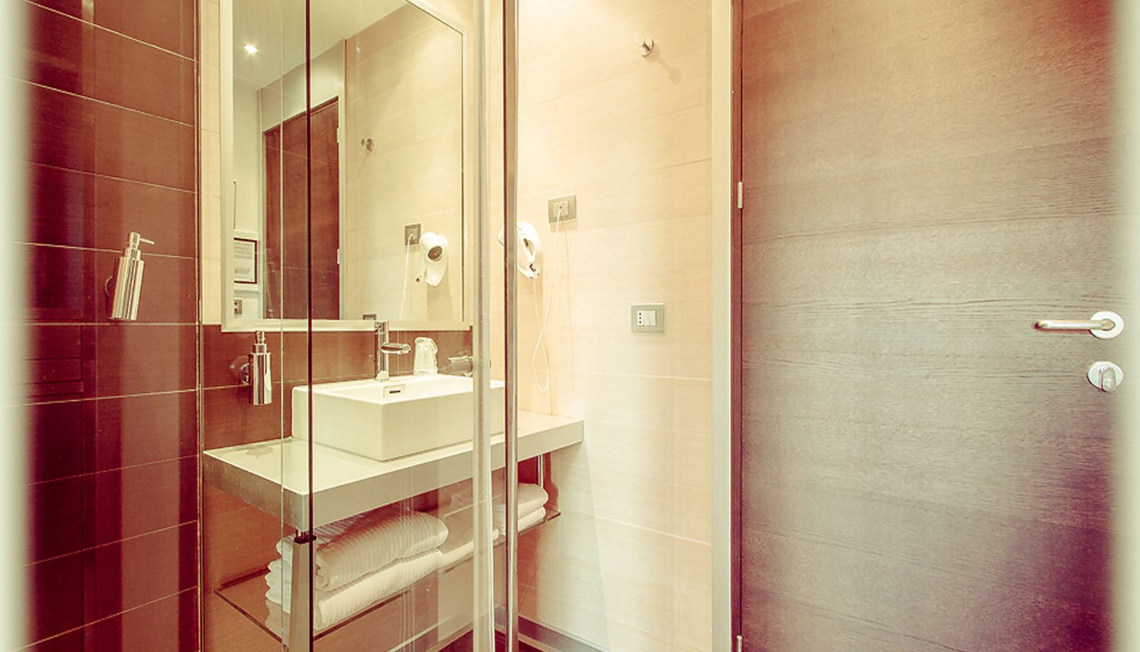 Badezimmer - All Ways Garden Hotel & Leisure