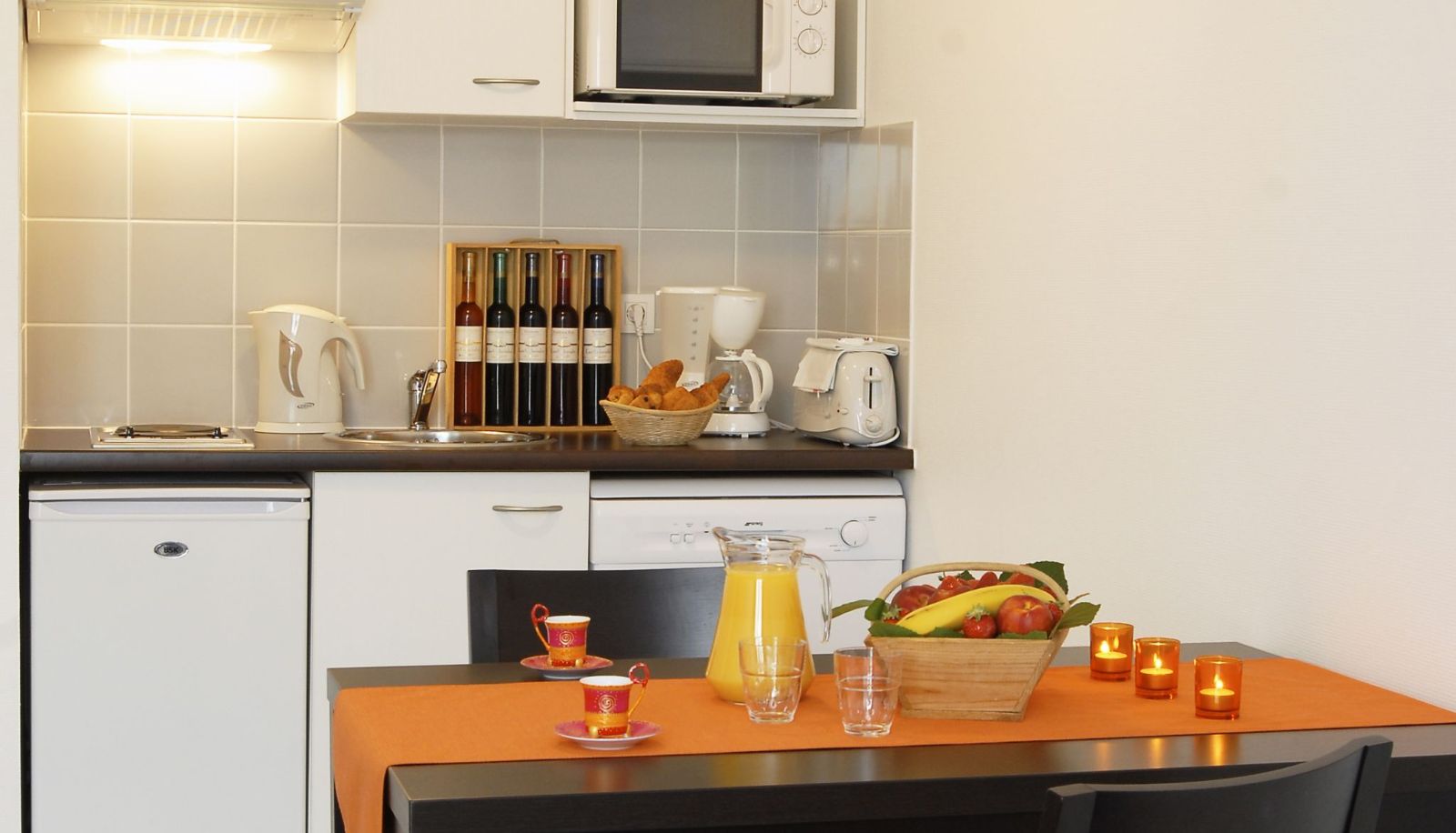 Kuchnia w pokoju - Nemea Appart Hotel Toulouse Saint-Martin