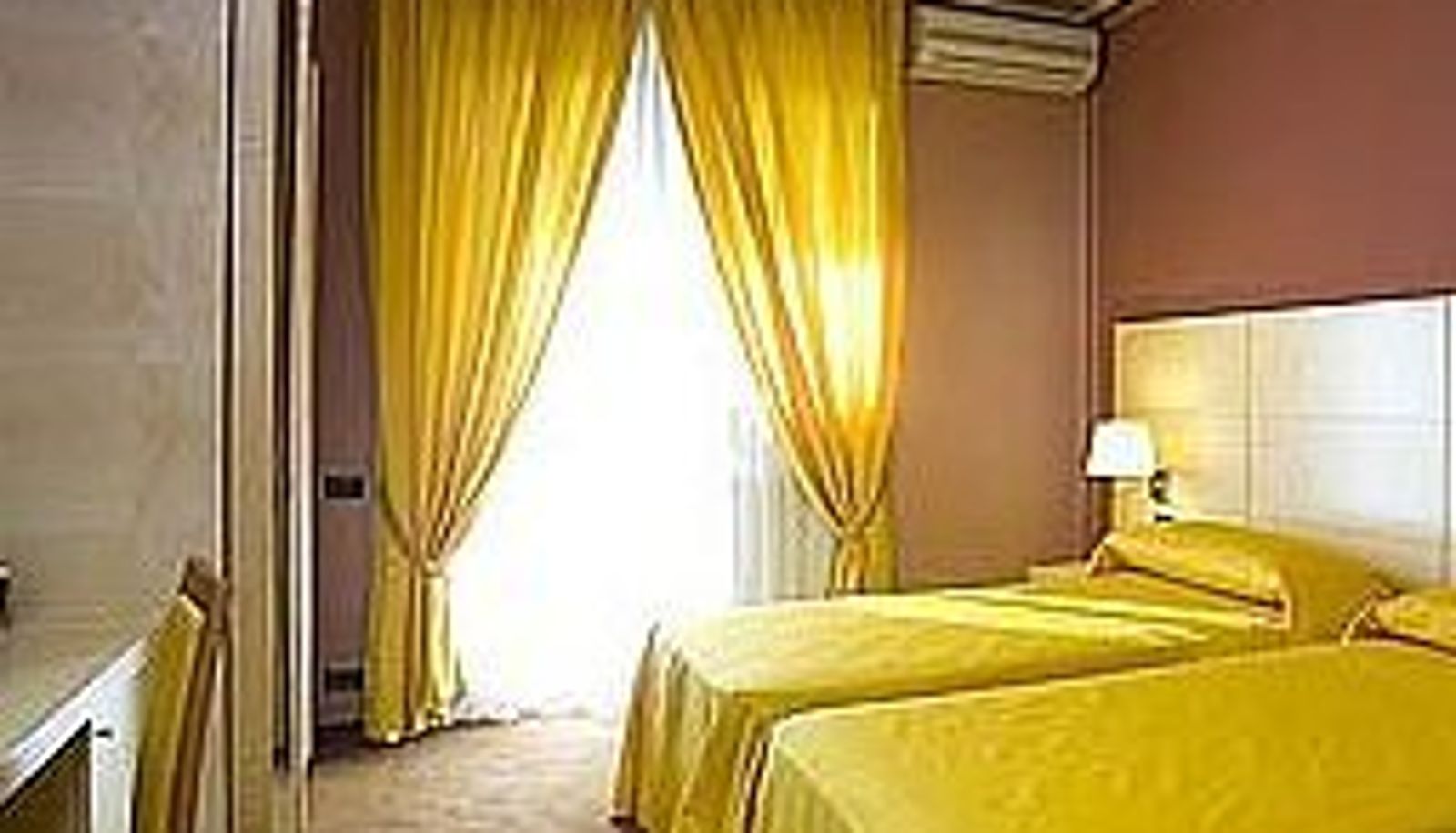 Room - Giordano